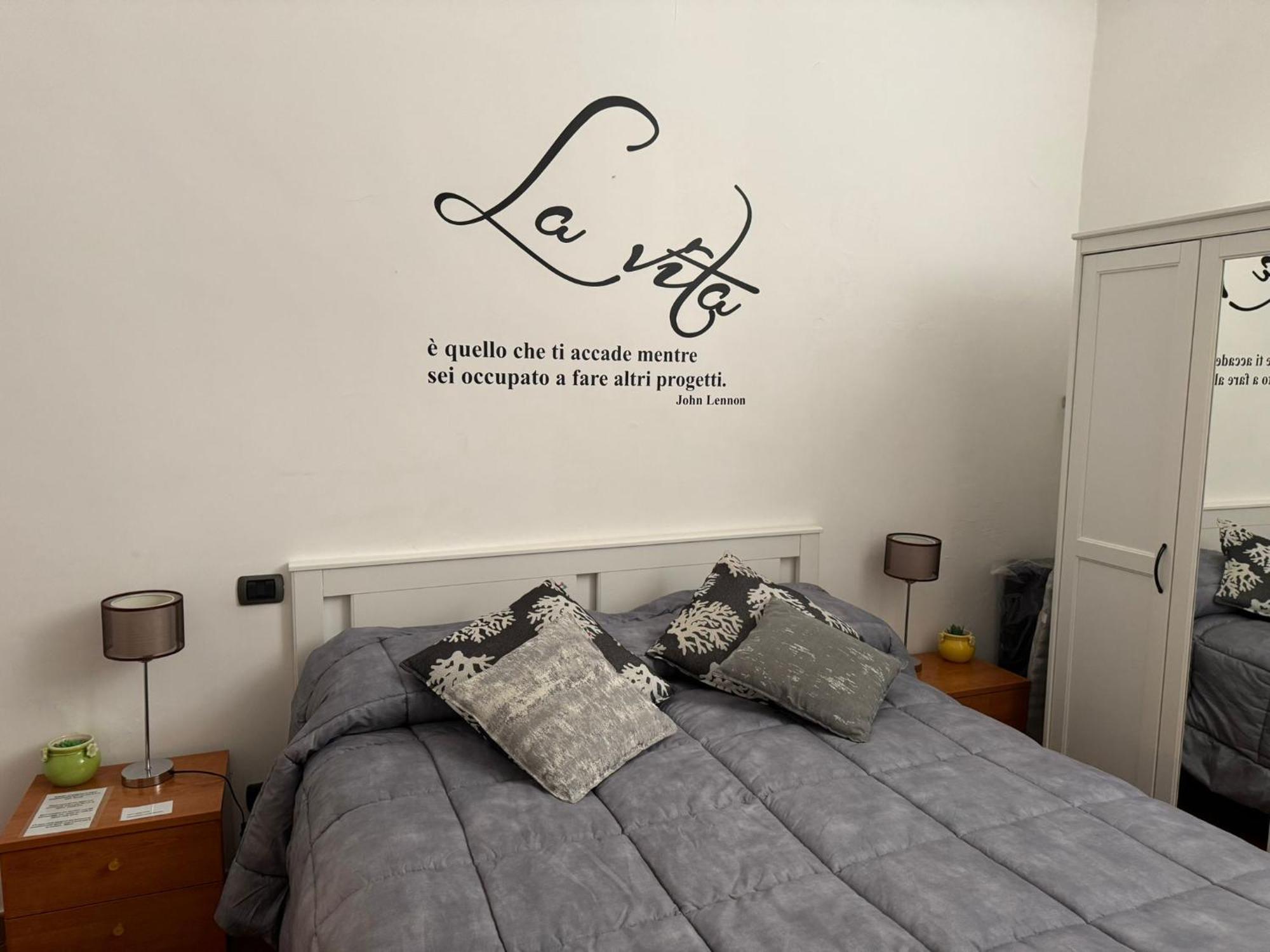 Casa Vacanze Mimi 체팔루 외부 사진
