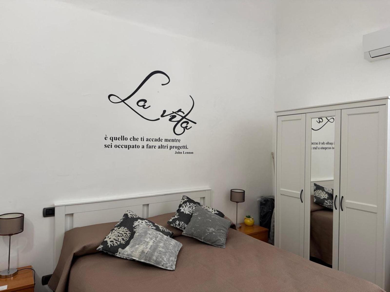 Casa Vacanze Mimi 체팔루 외부 사진